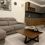 Skylark 2 Apartment