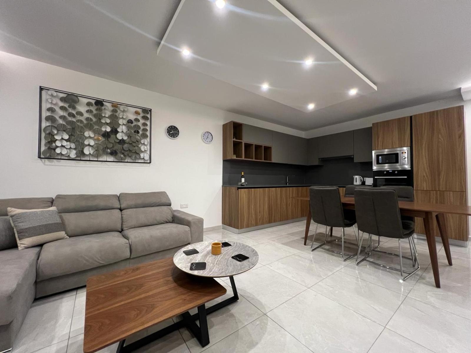 Apartment Skylark 2