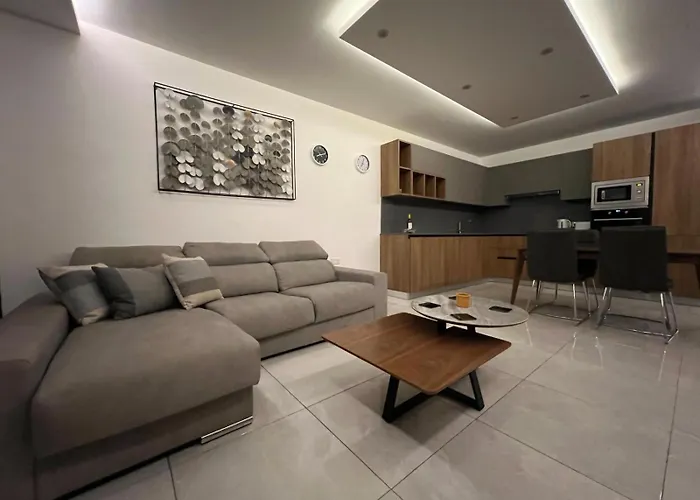 Skylark 2 Apartment